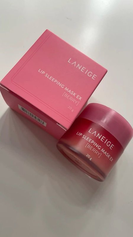 ماسك للشفاه مـِن Laneige الكوري الشهير 
