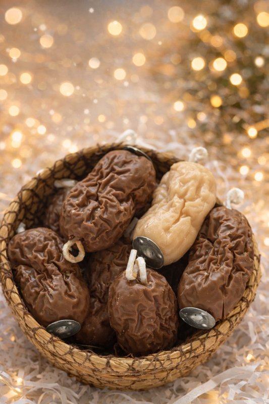 فواحات او شموع التمر 