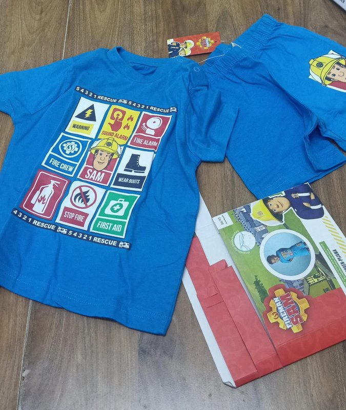 شورت وتشيرت قطني 